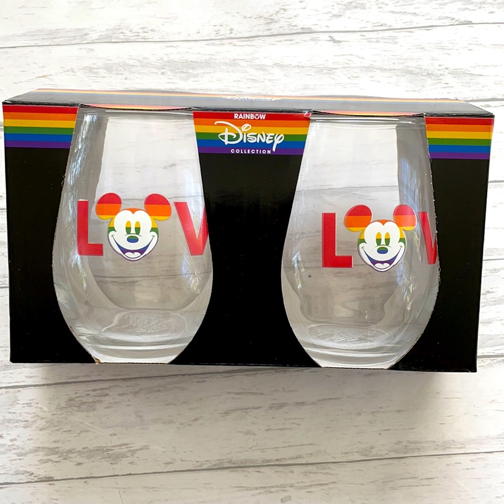 NWT DISNEY RAINBOW 🌈 PRIDE Series Teardrop 20 oz Set of Glasses